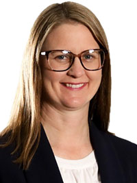 Stephanie Juszkiewicz Headshot